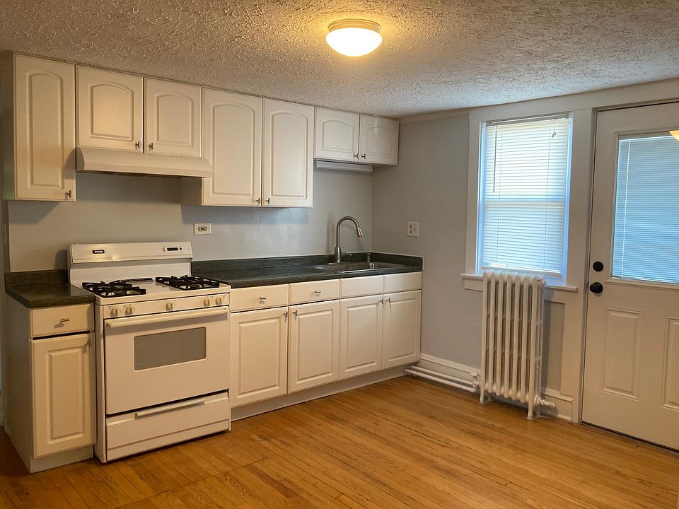 1st image of 21 N Cass Ave #2