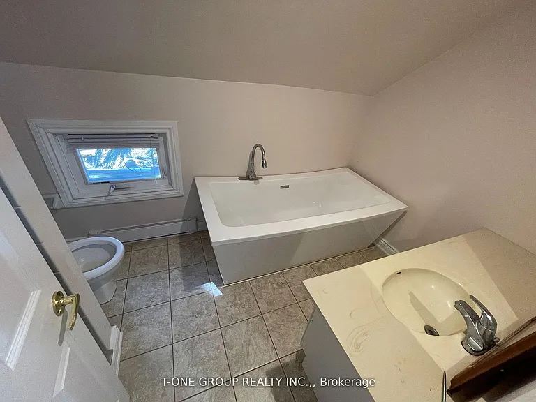 13691 McCowan Rd — Photo 14