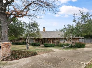 1801 Longbranch Ct, Arlington, TX 76012