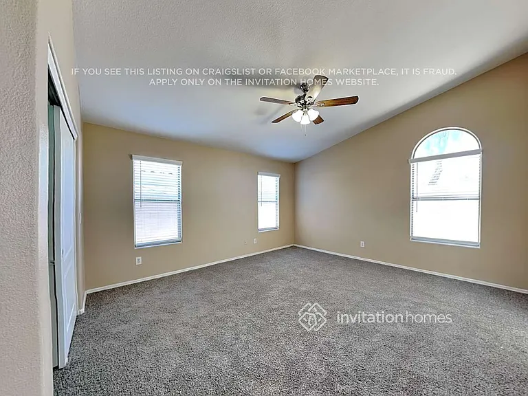 9832 E Olla Ave — Photo 12