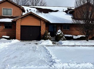 3668 Old Creek Rd #1, Troy, MI 48084