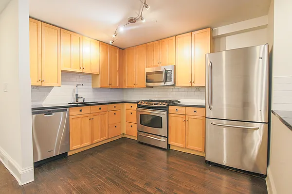 Rented by Platinum Properties | media 3