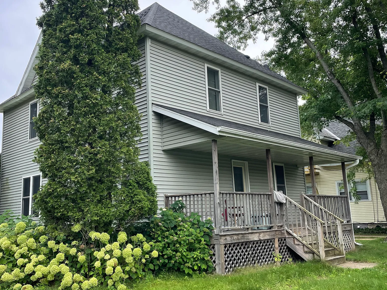 4 bed, $1,550 — Photo 2