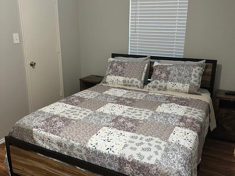209 Colt Ln — Photo 3