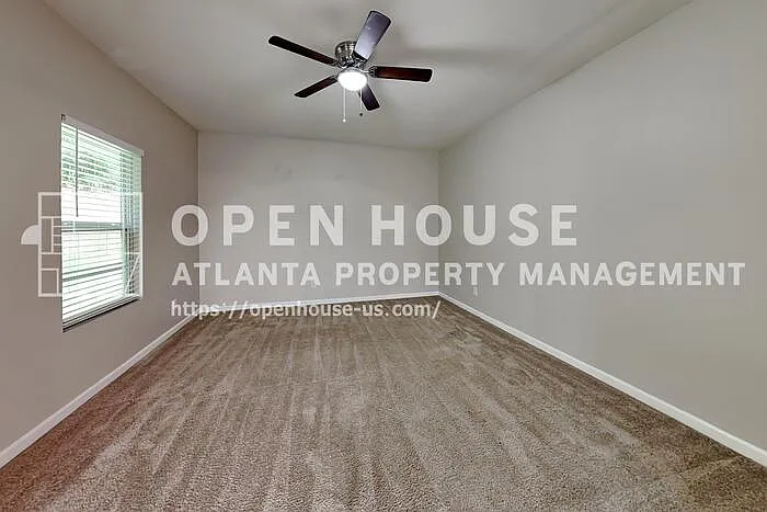 119 Spring Forrest Ln — Photo 3