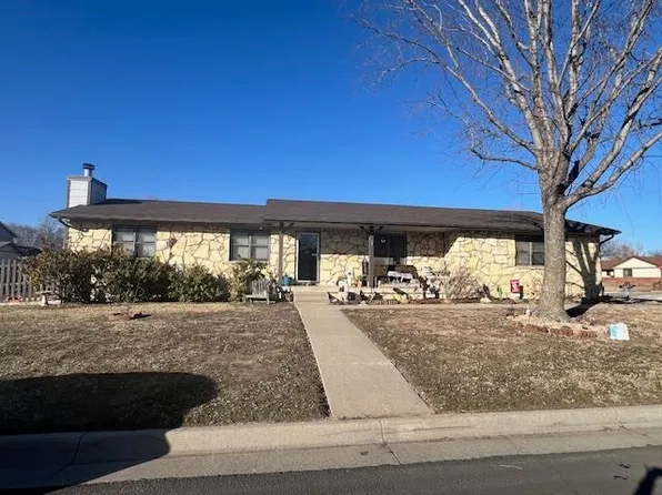 3902 N Litchfield St, Wichita, KS 67204
