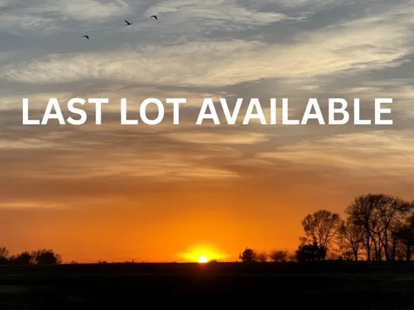 3 Petersen Ests, Kearney, NE 68847