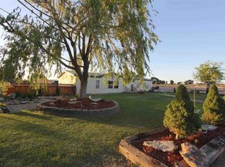 45002 E Mayo Dr, Benton City, WA 99320