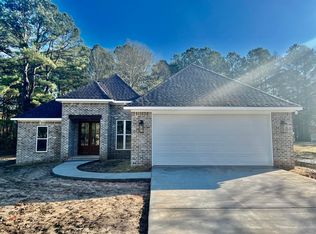 38 County Home Rd, Ellisville, MS 39437