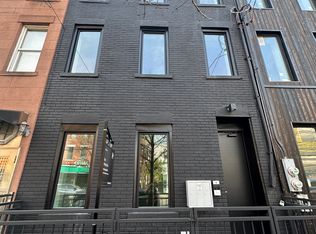 301 Van Brunt St, Brooklyn, NY 11231