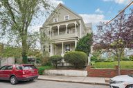 Boston St-S1109-001.jpg