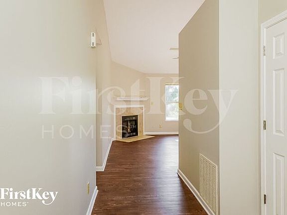 2nd image of 2431 Copper Hill Dr