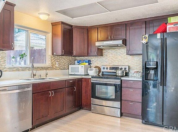 3rd image of 1116 Arcadia Ave Unit 6