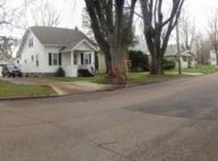 823 W Summer St, Appleton, WI 54914