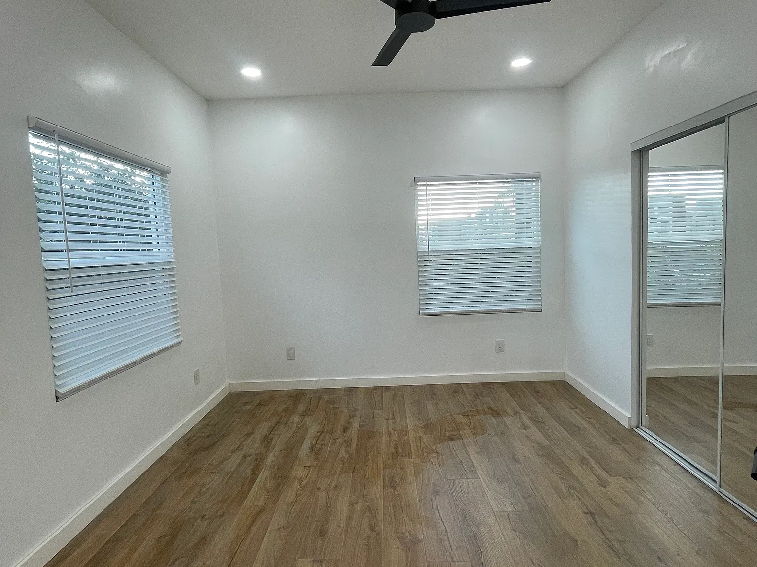 2 bed, 800 sqft, $2,895 — Photo 2