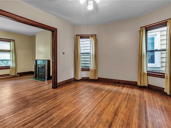 4th image of 374 Baynes St #1