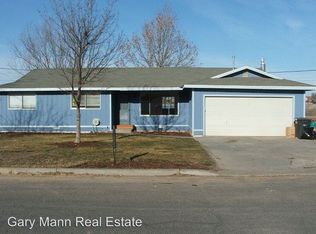 1118 S Eastlake Dr, Moses Lake, WA 98837