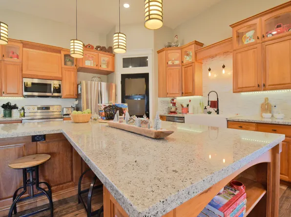 656 S Bullion Canyon Rd, Marysvale, UT 84750