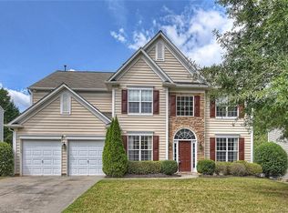 9707 Chanson Pl, Matthews, NC 28105