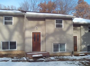 235 18th St SW, Rochester, MN 55902