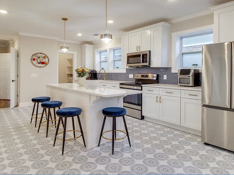 905 E Park Ave #B — Photo 5