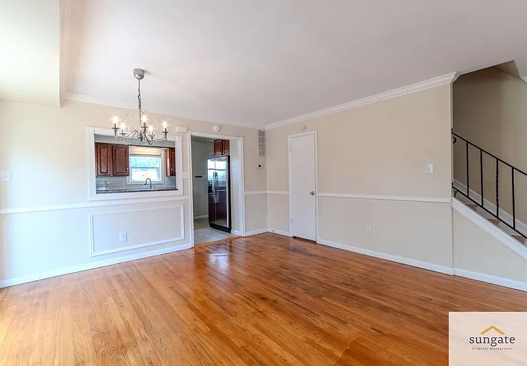 945 Stormont Cir — Photo 8