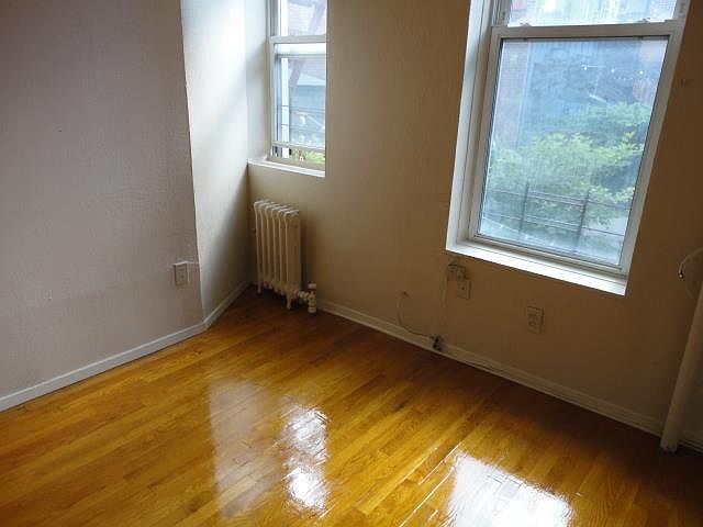 1st image of 602 Franklin Ave APT 2R