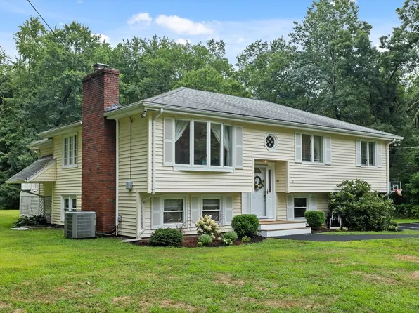 3 Rutland Cir, Westford, MA 01886