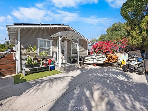 5th image of 610 S Vine Ave
