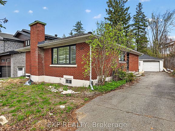 3rd image of 1255 Evans Blvd N