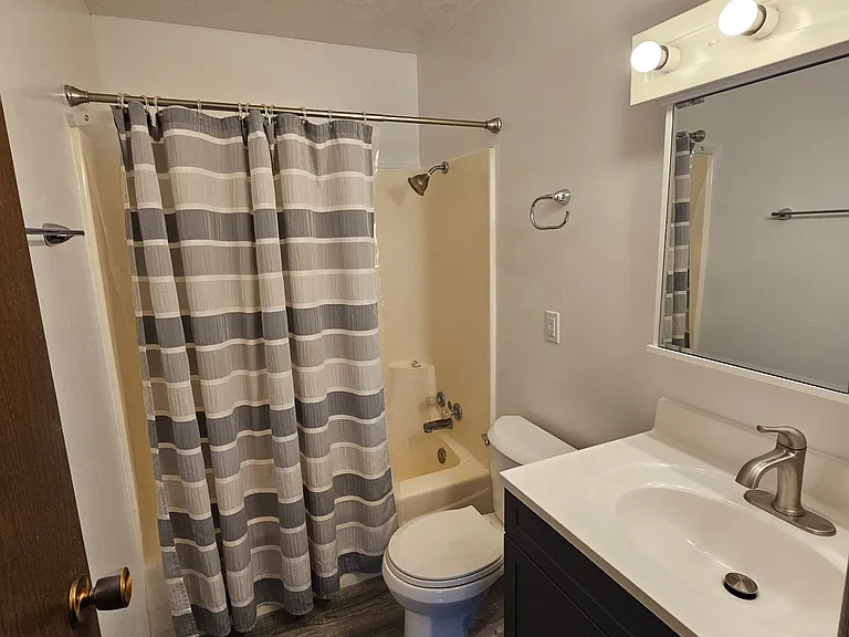 Main Floor Bathroom