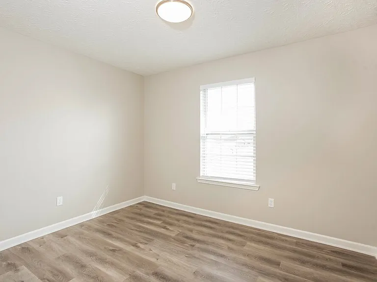 517 Hackney Dr — Photo 16