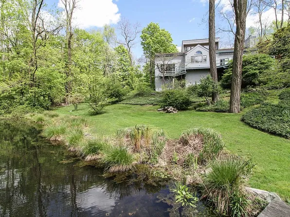 18 Banks Farm Rd, Bedford, NY 10506