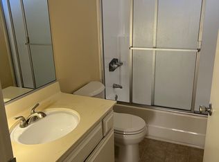 15037 Victory Blvd #105, Van Nuys, CA 91411