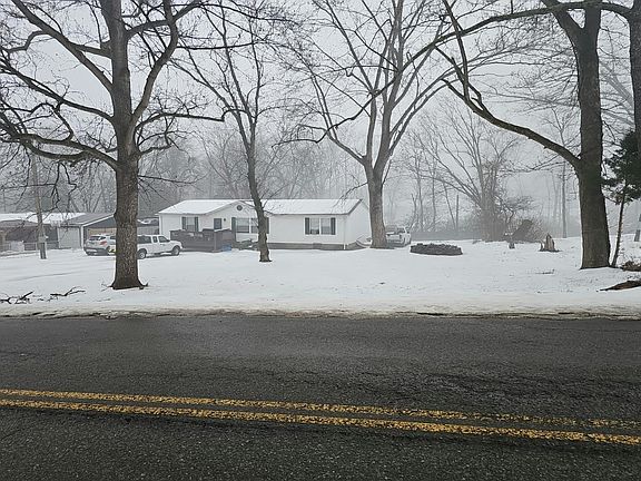 2nd image of 1979 Evans Rd