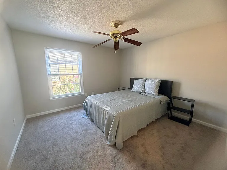 5516 Lakeshore Dr #504 — Photo 17