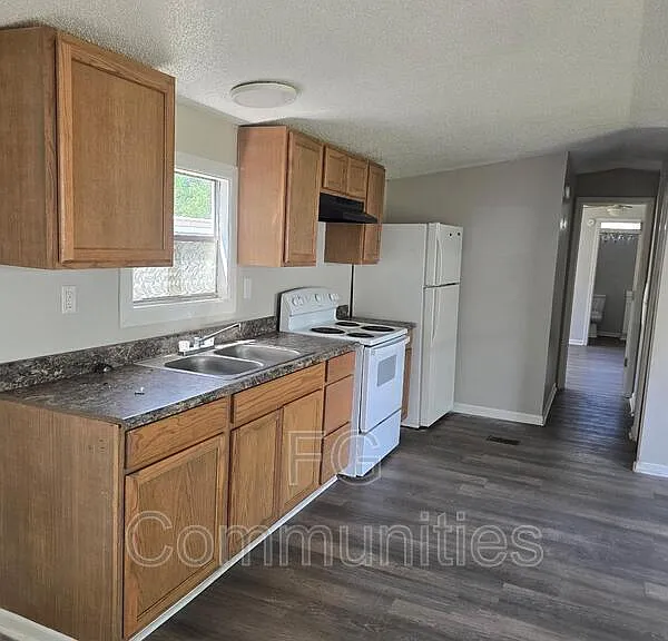 106 Mike Rd — Photo 3