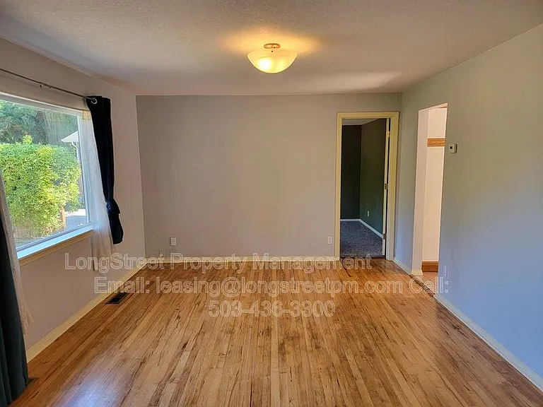 780 SE Marion Ave — Photo 4