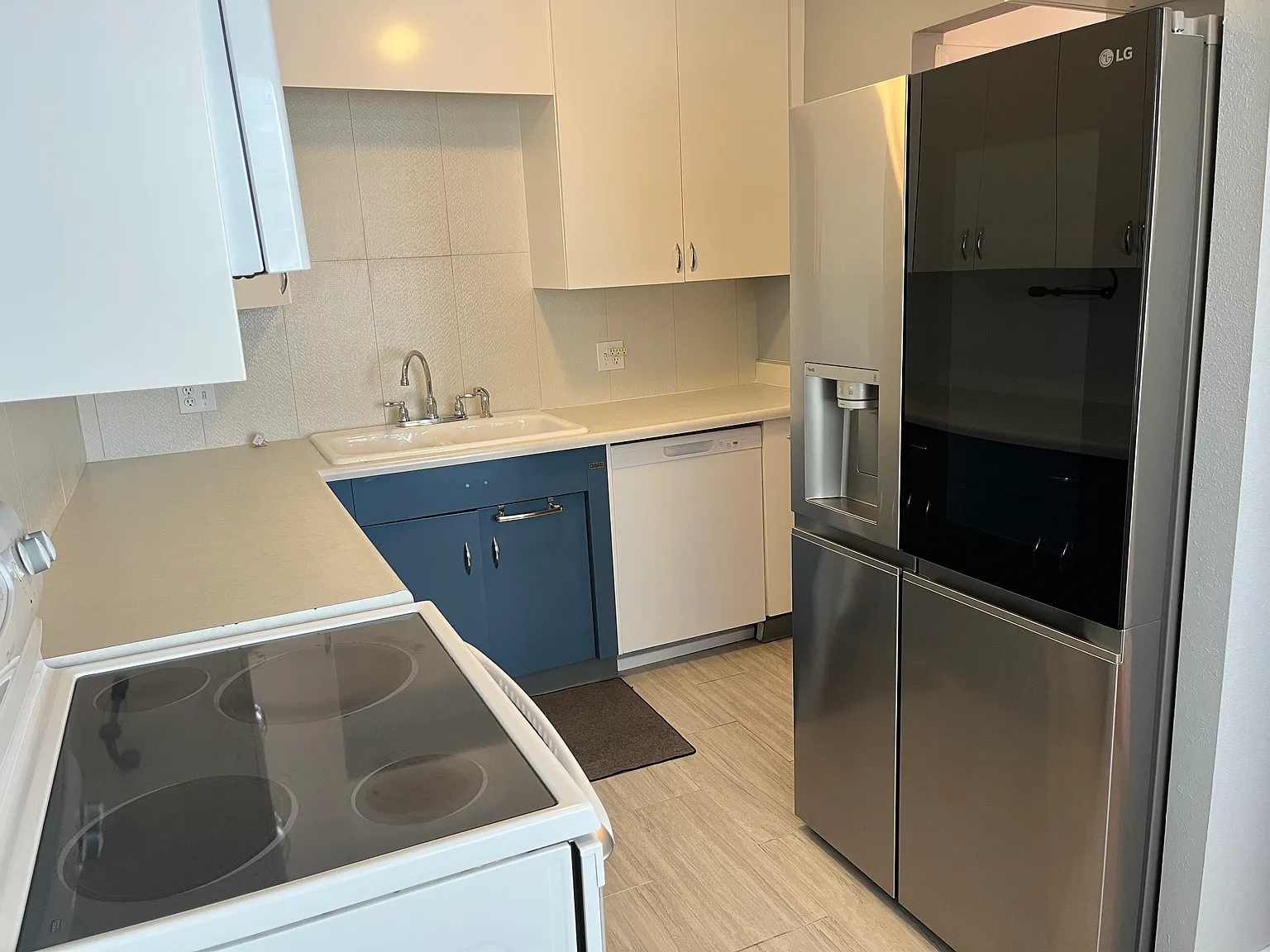 1 bed, 850 sqft, $2,000 — Photo 1