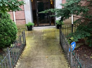 1367 E 64th St #2, Chicago, IL 60637