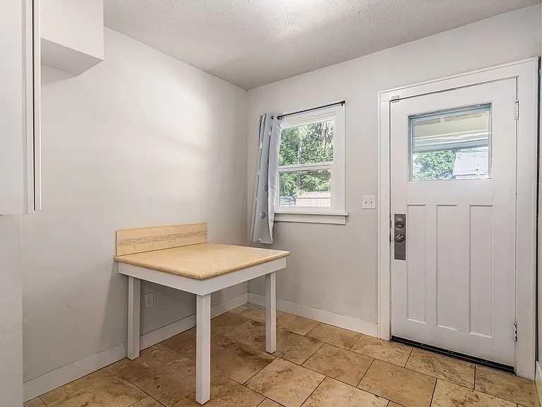 2227 S Grand Blvd — Photo 18