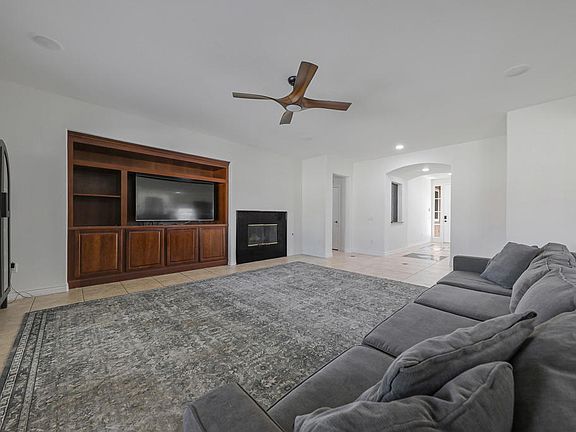 5th image of 41397 Stafford Ct