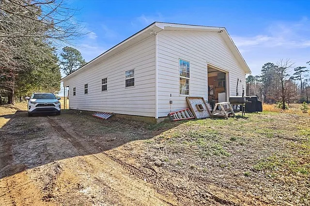 2 bed, $1,400 — Photo 3