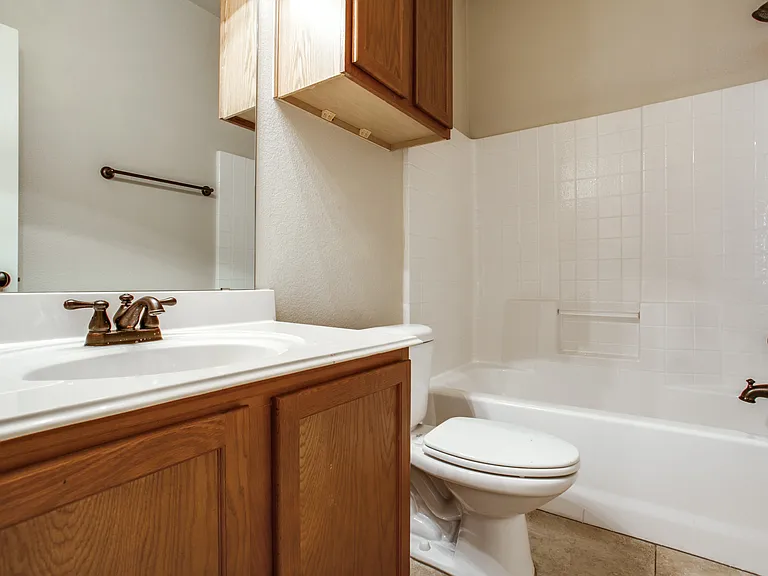 3125 Waits 103 Bathroom 2