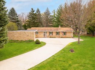 20205 Scarlet Hawthorne Rd, Brookfield, WI 53045