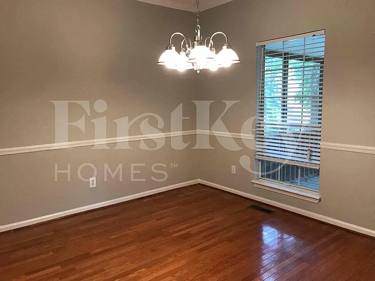 1622 Keeneland Dr — Photo 4