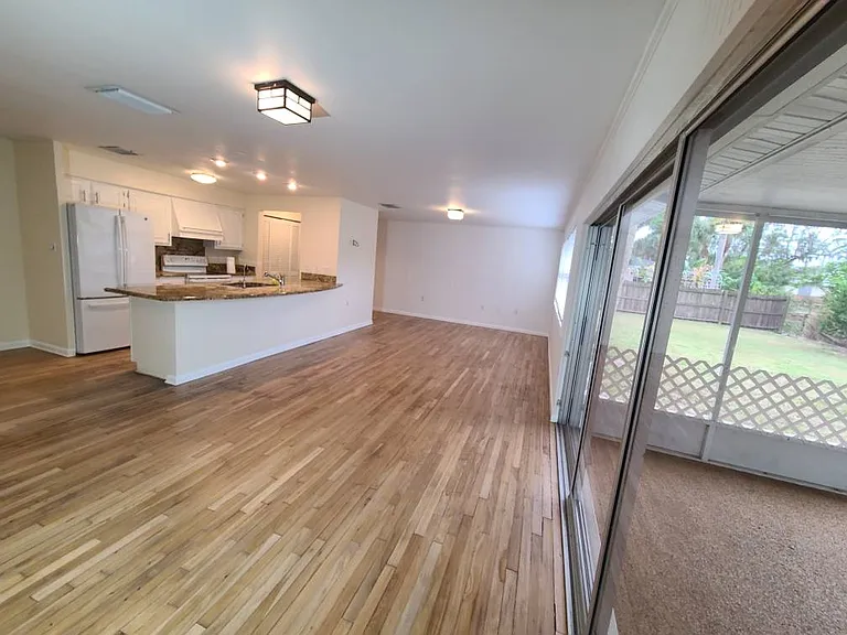 27240 Williams Rd — Photo 6