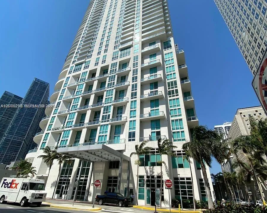 300 Biscayne Blvd #2503