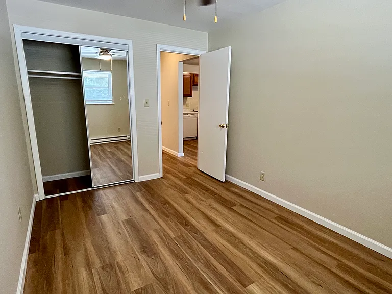 1901 S 1st St #7 — Photo 10