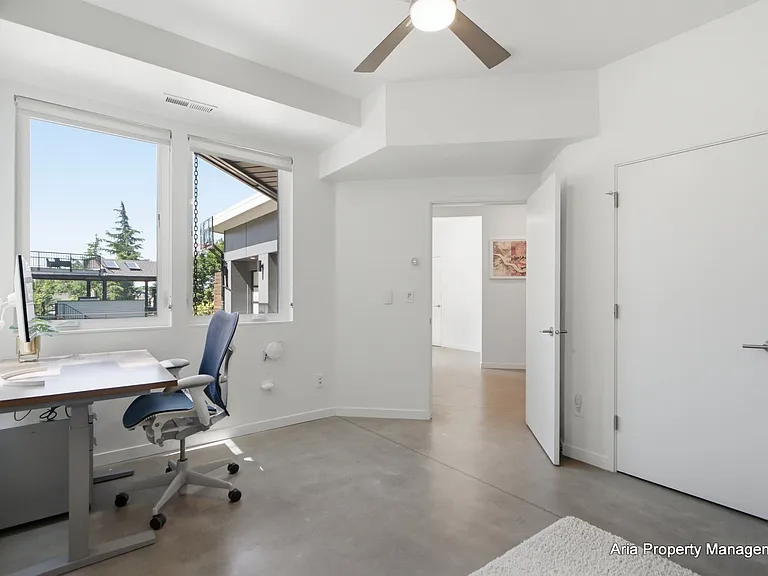 2709 NW Bullfinch Pl — Photo 6